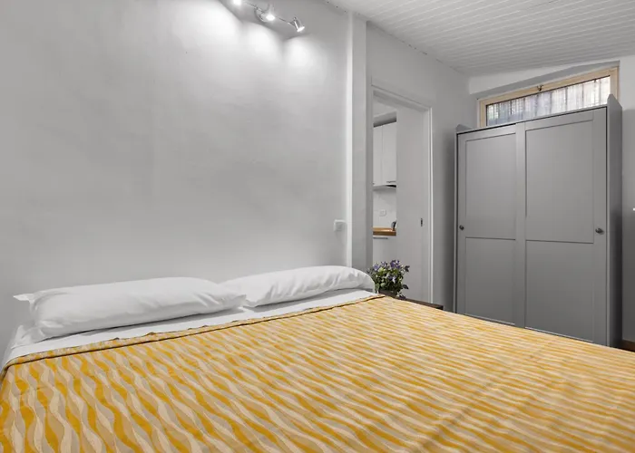 Cavour 172 - Monti Near Colosseum By Rhr Apartment *